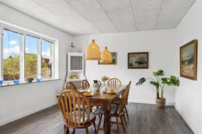 Apartment with BBQ, terrace & garden - Image 4