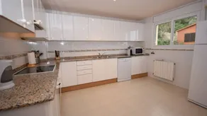 Flat with private pool, garden & terrace - Image 4