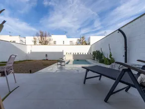Family-oriented holiday home with BBQ, garden & terrace - Image 2