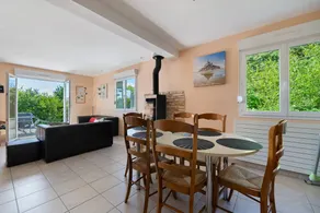 Cottage entièrement équipé avec barbecue, terrasse et jardin | Vue jardin - Image 5