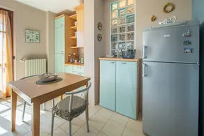 Flat with terrace | City view - Image 4