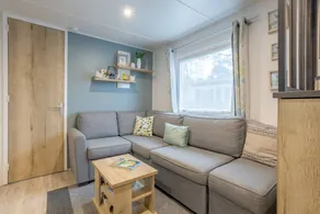 Mobile Home 'Tout Confort Bora Bora' with Shared Pool, Private Terrace and Private Garden - Image 4