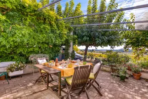 Children-friendly pleasant bed and breakfast with garden & terrace | Garden view | Good for workation - Image 2