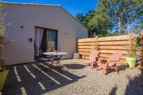 Appartamento con giardino e terrazza | Vista sul giardino - Image 2