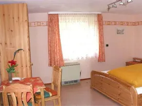 Fantastico appartamento totalmente attrezzato con giardino e griglia | Accetta animali domestici - Image 3