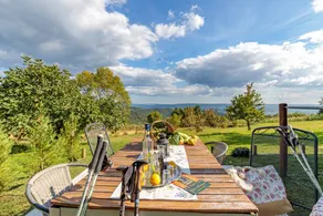Flat with garden & BBQ | Mountain view - Image 3