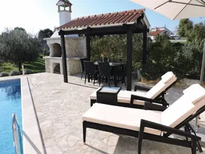 Villa con piscina privada, barbacoa y terraza - Image 4