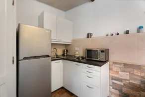 Holiday home with BBQ, terrace & heated pool | Sea view | Perfect for remote work - Image 5