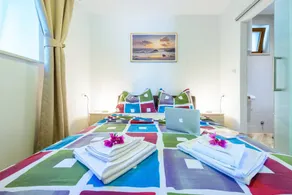 Wonderful holiday apartment with terrace - Image 3