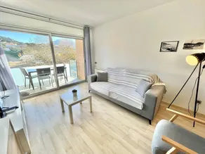 Spacious Apartment in Central Roses, 650m from Beach, with Terrace & Private Parking - Image 4