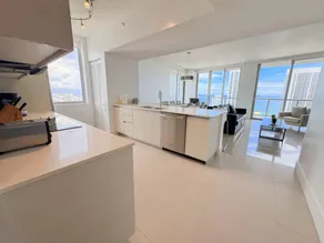 Appartement avec piscine - Image 5