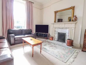 Fully equipped lovely cottage with terrace & garden | Dogs allowed - Image 3