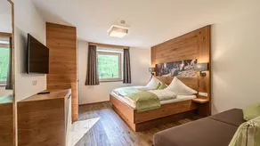 Flat with garden, sauna & terrace - Image 2
