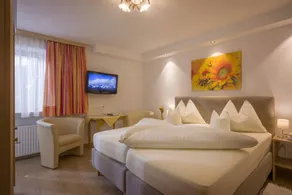 Apartment with terrace & garden | Perfect for remote work - Image 3