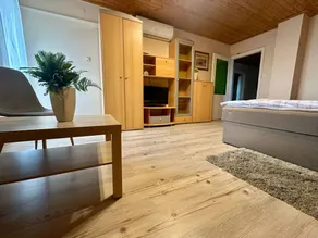 Apartment with garden & BBQ - Image 4
