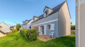 Apartment with garden, heated pool & terrace | Next to the beach | Dogs allowed - Image 4