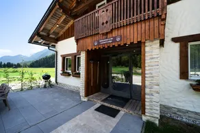 Pleasant mobile home with garden, pool & barbecue | Dogs allowed - Image 3