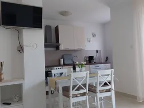 House 1185 - Image 3