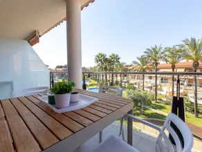 Kinderfreundliche schöne Wohnung mit Terrasse, Garten und Pool | Perfekt für die Arbeit von Zuhause - Image 2