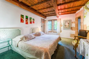 Room 'Chambre 11' with Shared Pool, Wi-Fi and Air Conditioning - Image 2