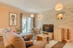 Holiday home with terrace, barbeque & pool - Image 2