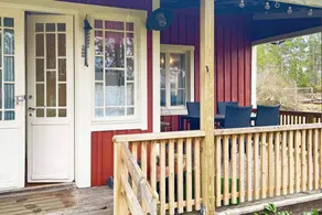 Holiday home with BBQ & garden - Image 3
