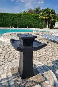 Holiday apartment with BBQ, garden & pool - Image 3