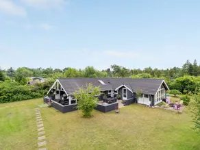 "Zelda" - 300m from the sea - Image 3