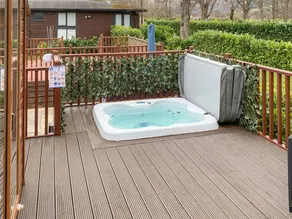 Children-friendly cottage with hot tub & garden | River view | Pet-friendly - Image 2