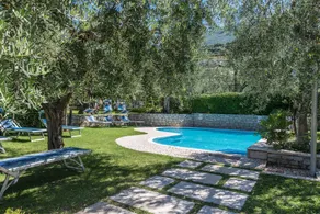 Holiday apartment with pool & garden | Mountain view - Image 2