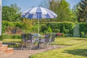 Fully equipped cottage with garden & BBQ | Pets are welcome - Image 2