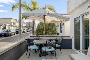 Breezeway Duplex: Two Full Homes by AvantStay - Image 5