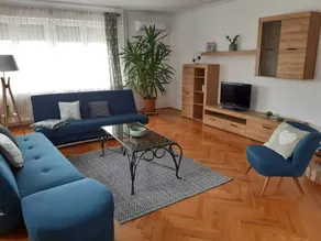 Holiday apartment with garden - Image 4