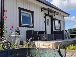 Family-friendly holiday home with garden | Pets allowed - Image 2