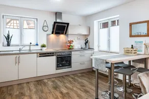Holiday Apartment "Salem s Treasure Manor" with Private Terrace, Shared Garden & Wi-Fi - Image 5
