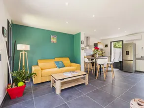 Cottage with pool & garden - Image 3