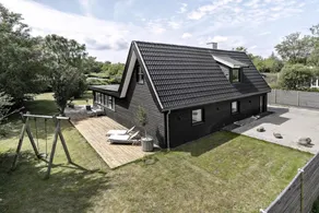 Family-friendly beautiful holiday home with BBQ, sauna & terrace | Next to the beach - Image 5