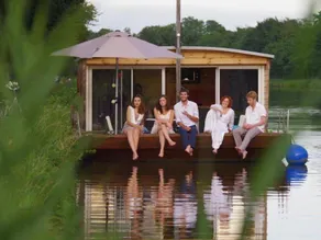 Unique accommodation with heated pool & terrace - Image 2