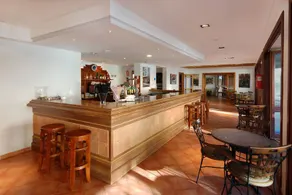 Hotel Moron - Image 4