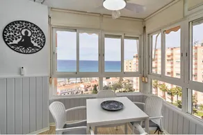 Appartement de vacances entièrement équipé avec piscine et jardin | Vue mer | Plage à proximité | Idéal pour le télétravail - Image 2