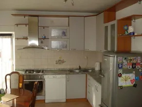 Beautiful holiday apartment with garden, barbecue & fast internet | Sea view | Next to the beach - Image 2