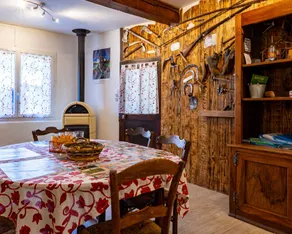 Holiday home with terrace & barbecue - Image 4