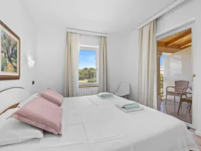 Charming holiday apartment with barbeque, terrace & pool | Sea view - Image 5