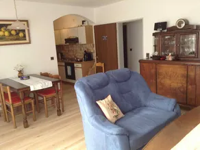 Family-oriented charming apartment with sauna, garden & terrace - Image 3