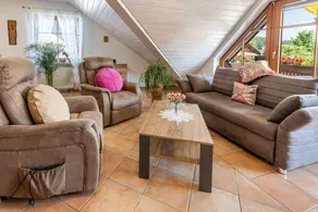 Charmant appartement de vacances entièrement équipé avec internet haut débit | Vue jardin - Image 3