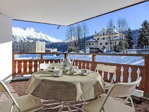 Family-friendly charming flat with garden | Mountain view | Ski nearby | Perfect for remote work | Pets allowed - Image 4