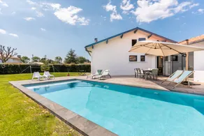 Fully equipped lovely villa with garden, terrace & private pool | Good for workation - Image 3