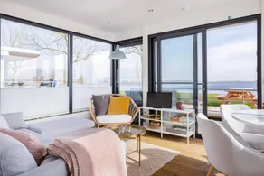 Luxury Houseboat With Roof Terrace And Stunning Views Over The Sneekermeer - Image 2