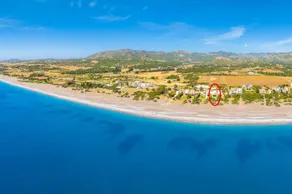 Family-friendly nice villa with terrace, private pool & garden | Beach view | Close to the beach - Image 3