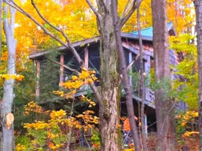 Solar-Powered Tree House in the Canadian Woods near Toronto, Ontario - Image 4